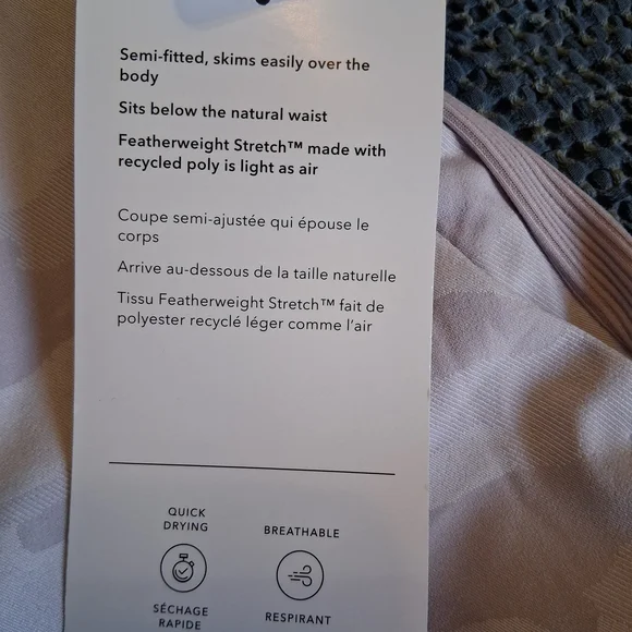 NWT π Athleta Brooklyn Lined Camo Joggers Sz. 6 - Picture 12 of 15